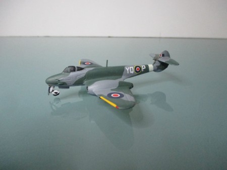 Airfix Gloster Meteor-2.JPG